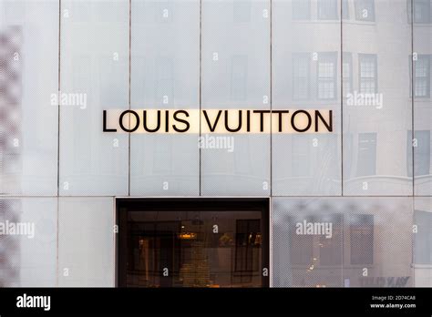 louis vuitton 57th street|1 east 57th street manhattan.